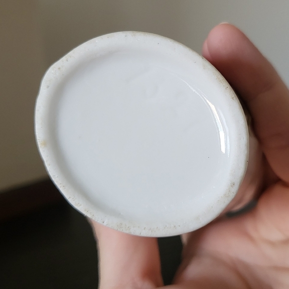 Vintage Porcelain Cruet Oil Bottle Cabbage Roses - Picture 3 of 5